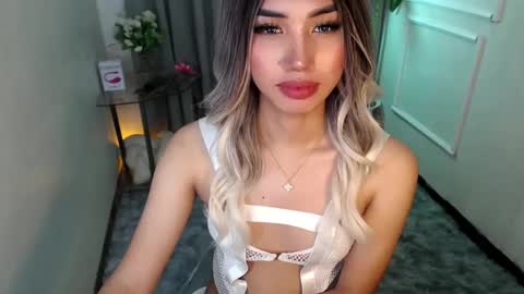 Snapshot of zelainalovetocum chatting on 6, 2, 2025 zelainalovetocum online show from 6, 2, 2025