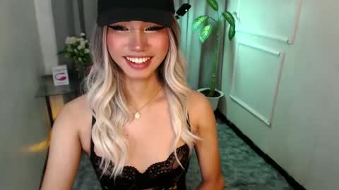Snapshot of zelainalovetocum chatting on 22, 2, 2025 zelainalovetocum online show from 22, 2, 2025