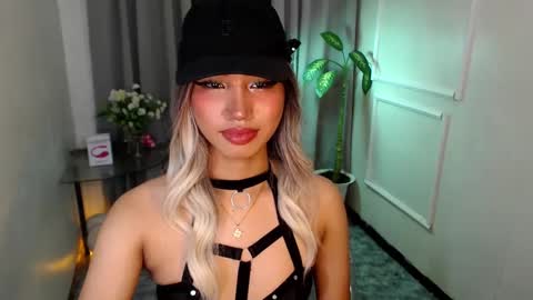 Snapshot of zelainalovetocum chatting on 25, 2, 2025 zelainalovetocum online show from 25, 2, 2025