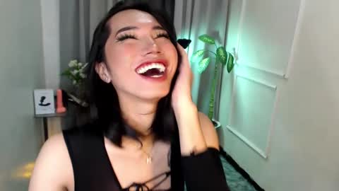 Snapshot of zelainalovetocum chatting on 5, 3, 2025 zelainalovetocum online show from 5, 3, 2025