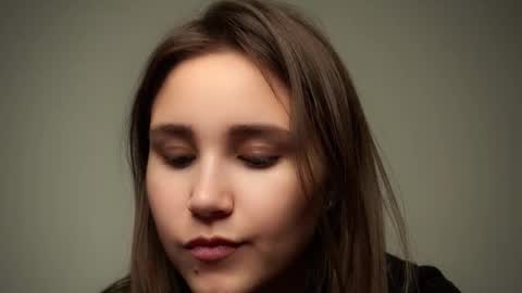 Emilia online show from 5, 10, 2025