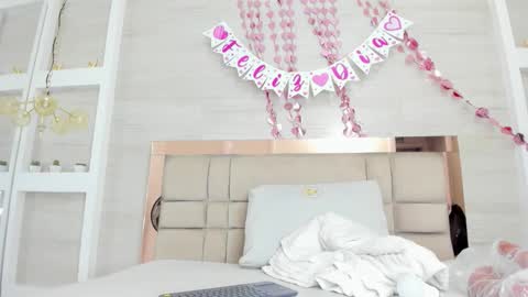 Zenda Evans online show from 17, 2, 2026