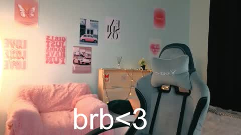 Snapshot of zeneexe chatting on 23, 2, 2026 Lara online show from 23, 2, 2026