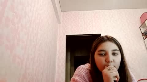 Snapshot of zeniabrossoit chatting on 12, 3, 2026 zeniabrossoit online show from 12, 3, 2026