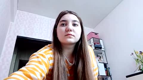 Snapshot of zeniabrossoit chatting on 15, 3, 2026 zeniabrossoit online show from 15, 3, 2026