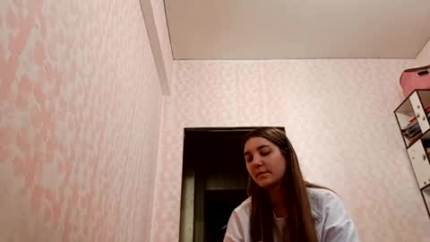 Snapshot of zeniabrossoit chatting on 4, 4, 2026 zeniabrossoit online show from 4, 4, 2026