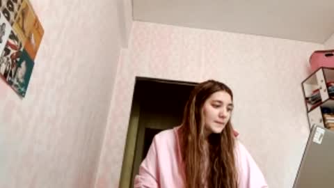 Snapshot of zeniabrossoit chatting on 5, 4, 2026 zeniabrossoit online show from 5, 4, 2026