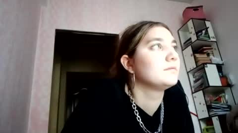 Snapshot of zeniabrossoit chatting on 24, 4, 2026 zeniabrossoit online show from 24, 4, 2026