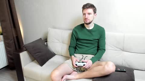 Andrew online show from 15, 10, 2025