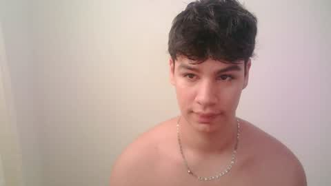 Snapshot of zeus_183 chatting on 17, 6, 2026 zeus_183 online show from 17, 6, 2026