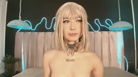 Snapshot of zhally_dee chatting on 21, 2, 2026 zhally_dee online show from 21, 2, 2026