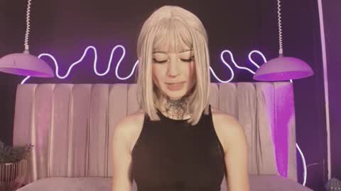 Snapshot of zhally_dee chatting on 25, 2, 2026 zhally_dee online show from 25, 2, 2026