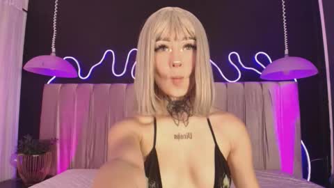 Snapshot of zhally_dee chatting on 2, 3, 2026 zhally_dee online show from 2, 3, 2026