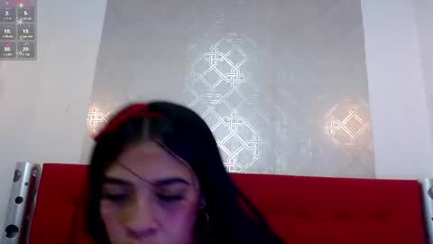 ZHAMIRA  ANDRES online show from 4, 3, 2025