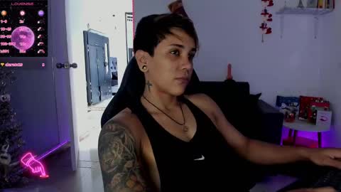 zhoestrong online show from 15, 12, 2024