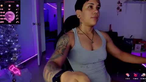 zhoestrong online show from 4, 1, 2025