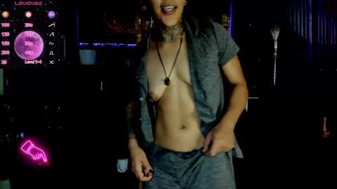 zhoestrong online show from 26, 2, 2025