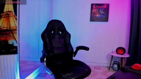 zhoestrong online show from 16, 4, 2026