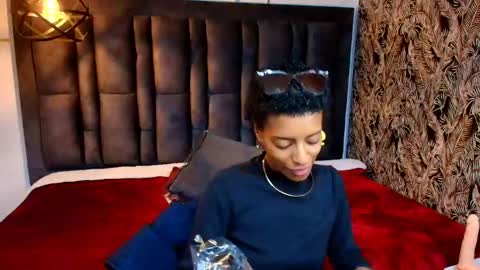 Snapshot of zia_green chatting on 12, 5, 2026 Zia Green online show from 12, 5, 2026