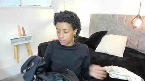 Snapshot of zia_green chatting on 12, 6, 2026 Zia Green online show from 12, 6, 2026