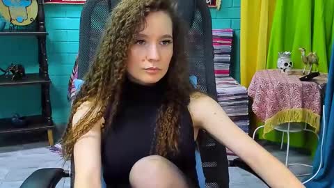 zianichols online show from 24, 2, 2025