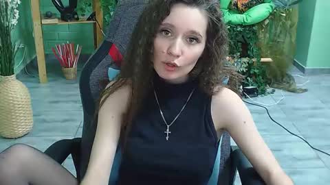 zianichols online show from 27, 2, 2025