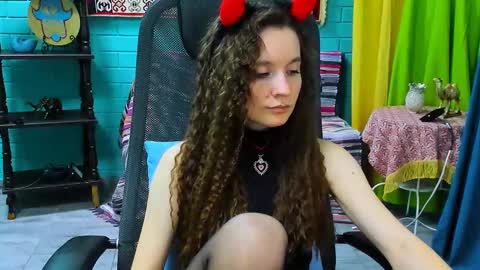 zianichols online show from 11, 3, 2025