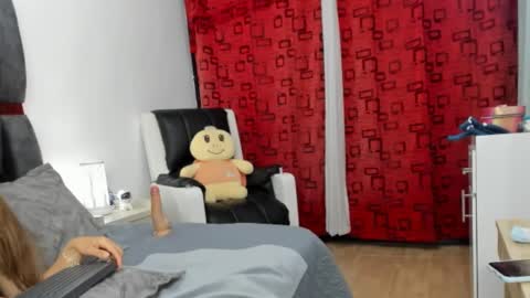 ziataylor online show from 6, 3, 2025