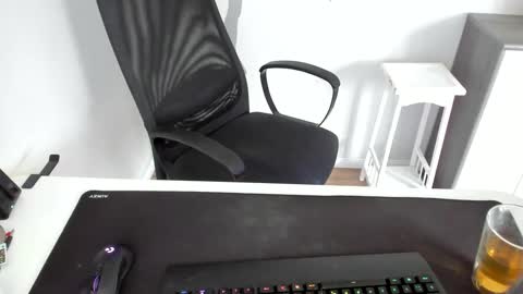 ziemlichflutschig online show from 6, 1, 2025