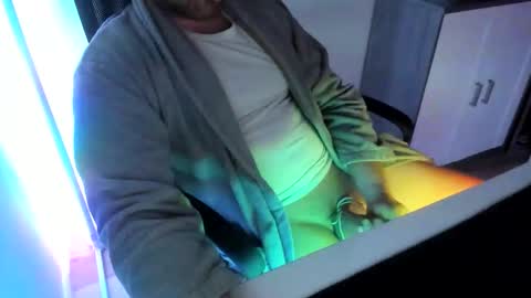 ziemlichflutschig online show from 17, 12, 2025