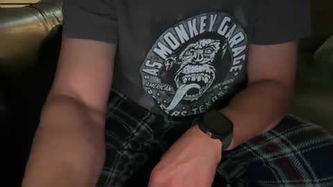 Snapshot of zimmy22 chatting on 8, 4, 2026 Zimmy22 online show from 8, 4, 2026