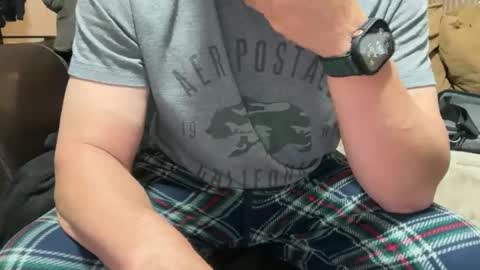 Snapshot of zimmy22 chatting on 9, 4, 2026 Zimmy22 online show from 9, 4, 2026