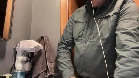 Snapshot of zinger283069 chatting on 6, 11, 2025 zinger283069 online show from 6, 11, 2025