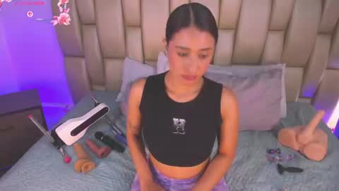 Snapshot of zoe_barlove chatting on 14, 6, 2026 Your new obsession online show from 14, 6, 2026