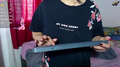 Snapshot of zoe_bronw chatting on 17, 12, 2024 Zoe Bronw online show from 17, 12, 2024