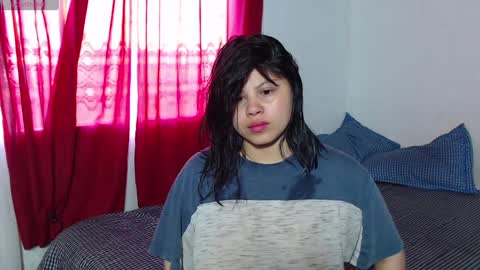 Snapshot of zoe_bronw chatting on 19, 12, 2024 Zoe Bronw online show from 19, 12, 2024