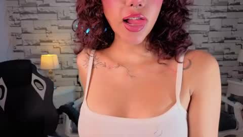 Snapshot of zoe_ch_ chatting on 3, 6, 2026 zoe_ch_ online show from 3, 6, 2026