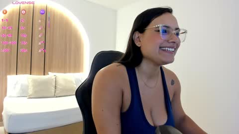 Zoe  online show from 15, 9, 2025