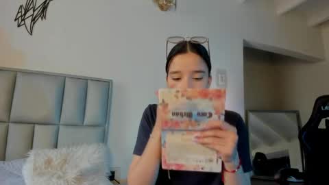 zoe_dear online show from 16, 4, 2026