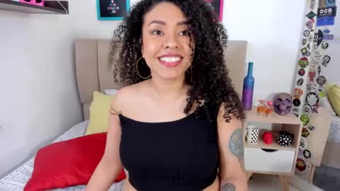 Zoe Gruber online show from 24, 1, 2025