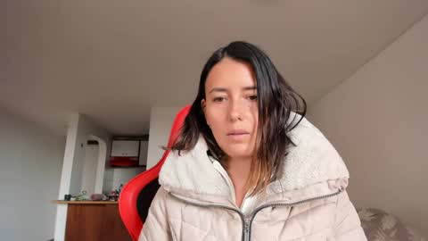 Snapshot of zoe_jeane_beker chatting on 2, 2, 2025 ZOE online show from 2, 2, 2025