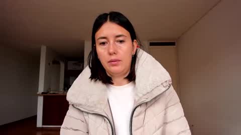 Snapshot of zoe_jeane_beker chatting on 7, 3, 2025 ZOE online show from 7, 3, 2025