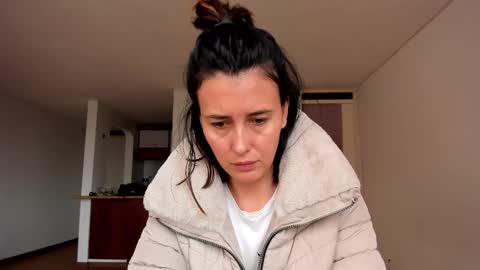 Snapshot of zoe_jeane_beker chatting on 8, 3, 2025 ZOE online show from 8, 3, 2025