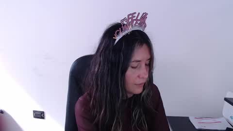 Snapshot of zoe_jeane_beker chatting on 1, 4, 2026 ZOE online show from 1, 4, 2026