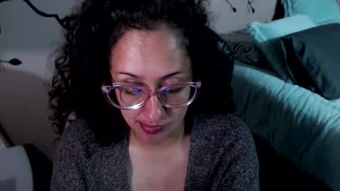 Zoe Koller online show from 25, 2, 2026