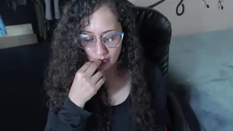 Snapshot of zoe_koller chatting on 6, 5, 2026 Zoe Koller online show from 6, 5, 2026