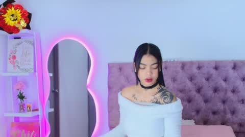 zoe_kravitx_ online show from 6, 2, 2026