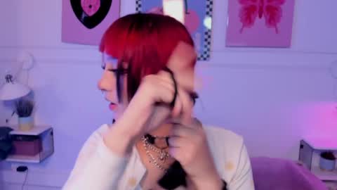 Zoe Lynch online show from 13, 4, 2026