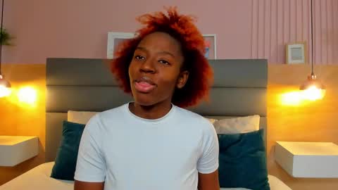 Zoe Novakk  online show from 16, 10, 2025