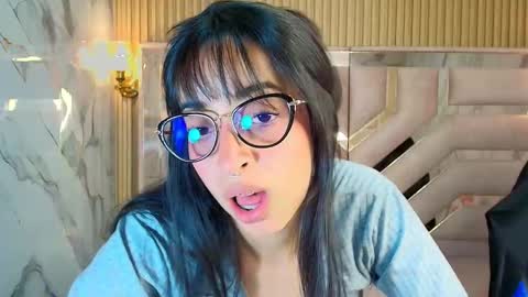 Zoe  online show from 12, 9, 2025